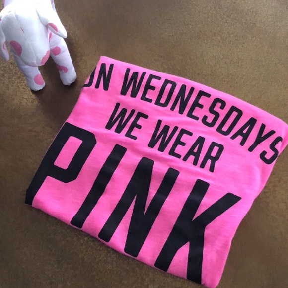 On Wednesdays We Wear Pink Tank - Picture 3 of 6